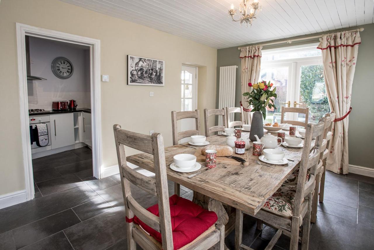 Newly Renovated Old Bakery House In Bath, 3 Bedroom, Free Parking Bagian luar foto