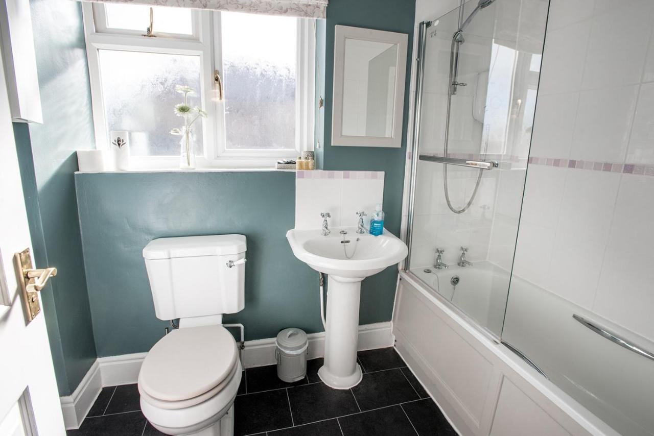 Newly Renovated Old Bakery House In Bath, 3 Bedroom, Free Parking Bagian luar foto