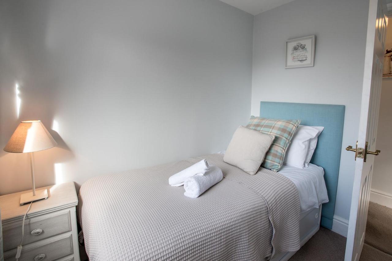 Newly Renovated Old Bakery House In Bath, 3 Bedroom, Free Parking Bagian luar foto
