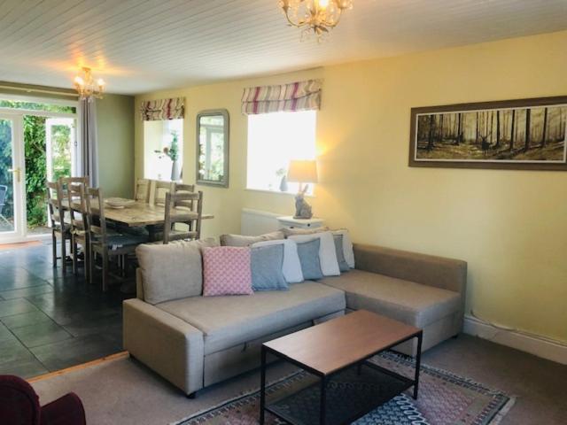 Newly Renovated Old Bakery House In Bath, 3 Bedroom, Free Parking Bagian luar foto